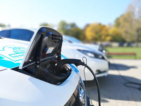 picture of electrical vehicle charging Fort Worth TX