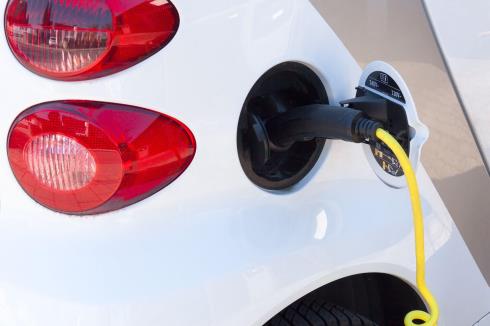 picture of an electrical vehicle charging Fort Worth TX